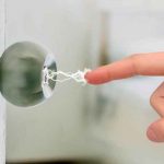 ¿Por qué sentimos descargas de electricidad cuando tocamos algo? tendencias, toques, descarga, electricidad, vestimenta