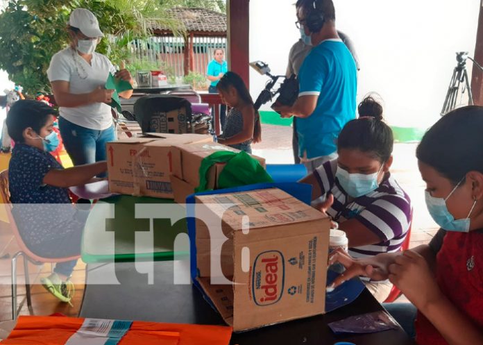 3 nicaragua, managua, hormiga de oro, niños, piñatas,
