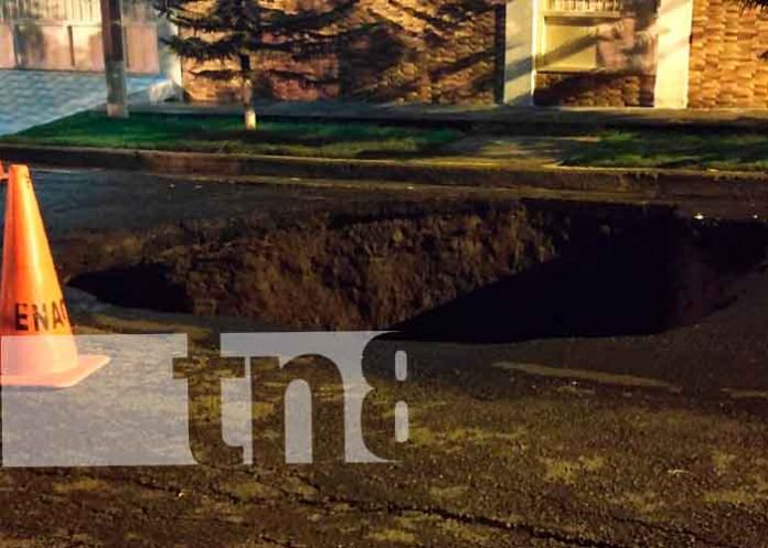 nicaragua, managua, residencial, hueco, lluvias,