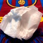 «Con todo y mocos» venden el pañuelo de Messi: Piden 1 millón de dólares "Con todo y mocos" venden el pañuelo de Messi: Piden 1 millón de dólares