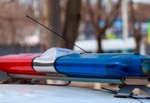 Detienen a madre de una niña de 12 años que tuvo un bebé de un hombre de 24 años estados unidos, arresto, negligencia infantil, menor de edad, madre