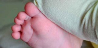 Sobrevive la bebé prematura más pequeña del mundo