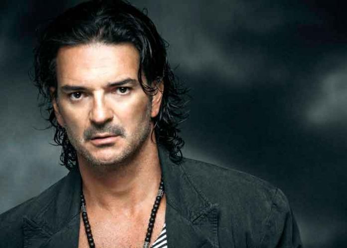 Cantante Ricardo Arjona
