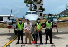 Avioneta de Colombia con «ayuda humanitaria» era fachada para drogas (VIDEO) Policía presentan a hombre detenido en el caso de narcoavioneta