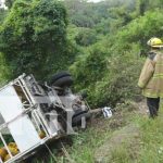 Camión con tanques de gas se vuelca en La Kukamonga, Estelí Accidente de tránsito con camión en La Kukamonga, Estelí