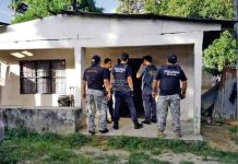 Se disfrazan de agentes y roban 42 millones de colones en Costa Rica Se disfrazan de agentes y roban 42 millones de colones en Costa Rica