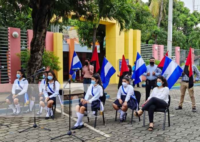 Conferencia del MINED sobre actividades para conmemorar la Cruzada de Alfabetización