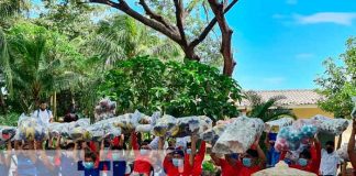 Entregan materiales deportivos a la juventud nicaragüenses