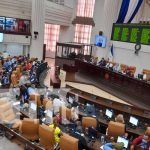 Sesión parlamentaria de leyes en la Asamblea Nacional