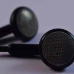 India: Hombre muere tras explotarle los auriculares que usaba India: Hombre muere tras explotarle los auriculares que usaba