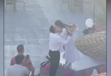 Viral "cásate conmigo" se alza en parque de España