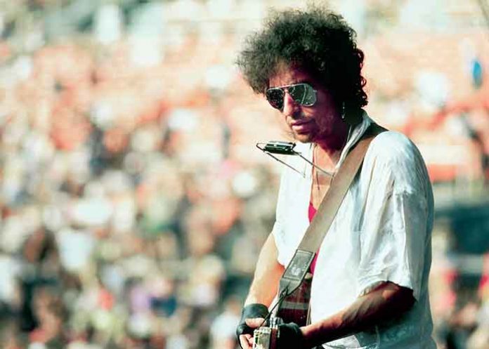 Bob Dylan acusado de abusar una menor de 12 años