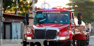 Camiones de bomberos que van hacia estación en Villanueva, Chinandega