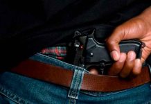 ¡Se escapa de la muerte! Un menor intenta matar a su profesor en Brasil