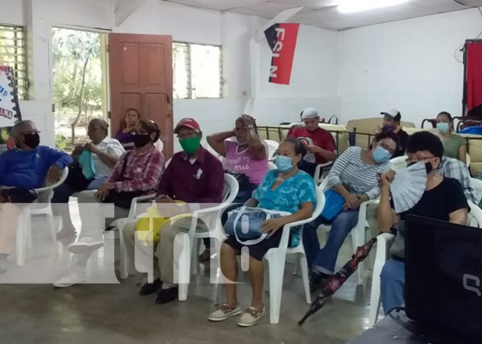 Adultos mayores celebran 41 años de Cruzada Nacional de Alfabetización