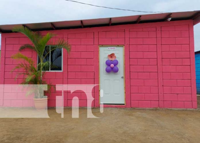 casita-2 Familias de Villa Jerusalén reciben mejores viviendas