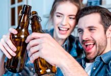 ¿Mejorar en la cama a punta de cerveza? Descubrí lo que dice la ciencia ¿Mejorar en la cama a punta de cerveza? Descubrí lo que dice la ciencia