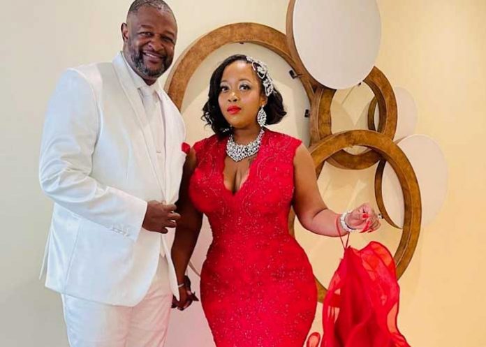 Novios cobran 120 dólares a quienes no asistieron a su boda