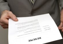 Multan a empresa en España por no responder a persona que envió un currículum