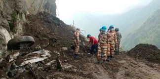 Deslizamiento de tierra deja sepultada a varias personas en la India