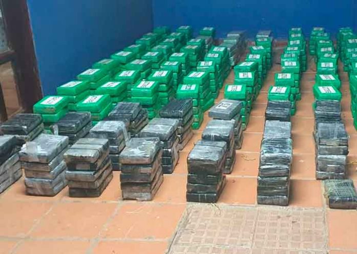 Hondureños en Panamá son capturados con 431 paquetes de droga