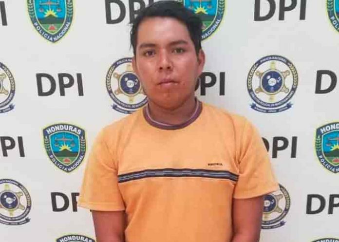 Condenan a hondureño que asesinó a martillazos a una enfermera