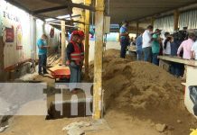 Remodelan galerón de mariscos en mercado en Israel Lewites