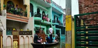 Desbordamiento del río Ganges obliga la evacuación de miles de personas