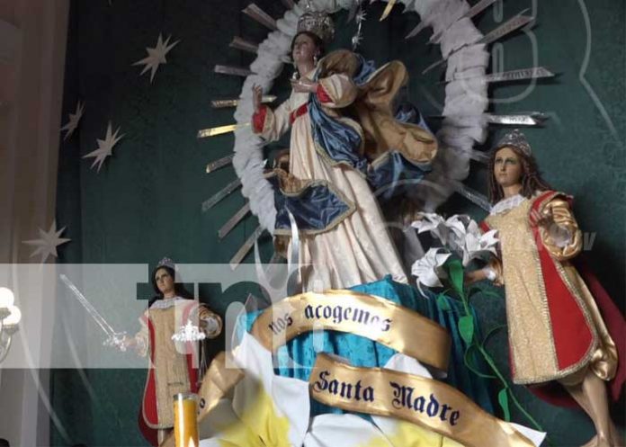 Imagen de la Virgen María en tradicional Gritería Chiquita de León