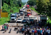 En Guatemala, movimiento campesino amplía protestas Hacen protestas y piden renuncia del Presidente en Guatemala
