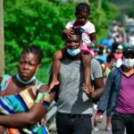 Abandonan a 101 migrantes haitianos en Guatemala Abandonan a 101 migrantes haitianos en Guatemala
