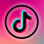‘Para que no la deje el tren’; prueban función TikTok Stories Foto: 'Para que no la deje el tren'; prueban función TikTok Stories / Referencia
