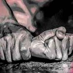 Indignación: Niña violada e incinerada por sus agresores en la India