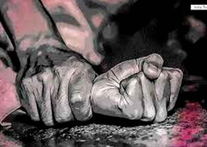 Indignación: Niña violada e incinerada por sus agresores en la India