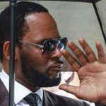 Hombre declara que R. Kelly abusó sexualmente de él
