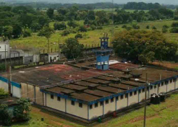 liberan-guardias- Pandilleros liberan a guardias que mantenían como rehenes en Guatemala