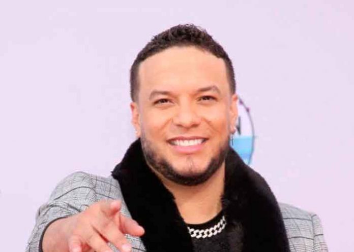 Lorenzo Méndez ya tiene nueva pareja ¿ya olvidó a Chiquis?