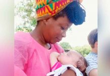 ¿Es esa tu bebé? Mamá estalla al sufrir racismo por su color de piel Mamá estalla al sufrir racismo por el color de piel de ella y su hija