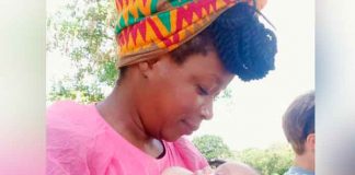 Mamá estalla al sufrir racismo por el color de piel de ella y su hija