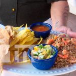 Feria del mar en la Plaza 22 de agosto La feria del mar, se desarrolla cada dos semanas en la plaza 22 de agosto