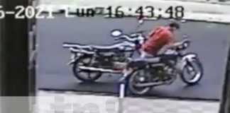 Foto: A plena luz del día un sujeto robó una moto que estaba estacionada/TN8