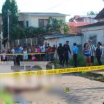 En vía pública de Bluefields matan de una puñalada a un hombre Fermín recibió una pedrada en la cabeza y apuñalada causándole la muerte