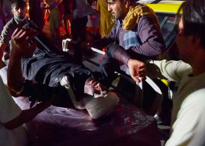Varias personas heridas tras dos explosiones en el aeropuerto de Kabul
