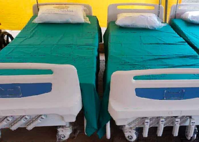 Equipo Médico donado por Operación Sonrisa