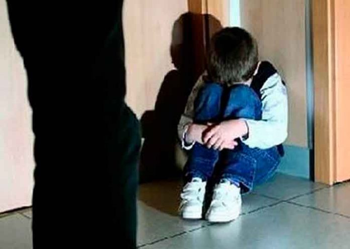 Menor de edad víctima de abuso sexual