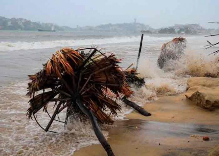 nora- Nora se convierte en huracán en costas del Pacífico mexicano