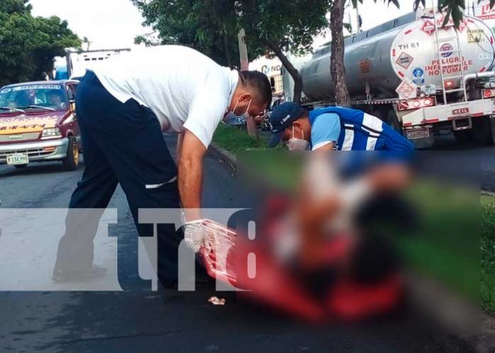 nuvo1 Motociclista impacta fuertemente a peatón