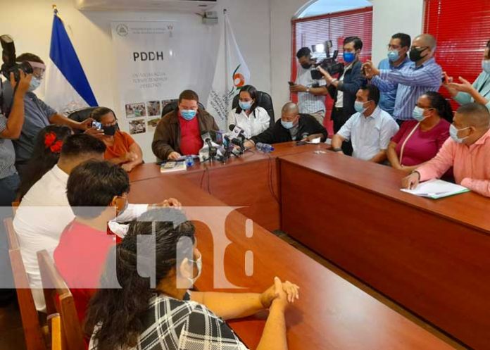 Denuncia ante la PDDH por acciones de Berenice Quezada