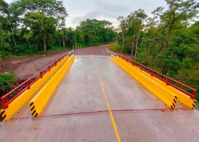 puente-1- Culmina la construcción de puentes en respuesta a destrucción de Eta y Iota