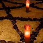 Cadena de noticias en Australia transmite por error un ritual satánico Cadena de noticias en Australia transmite por error un ritual satánico